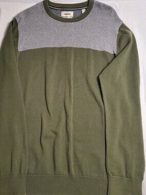 Men's slim fit sweater